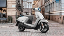 KYMCO’s Like 125 EV e-scooter features sleek look & impressive tech specs